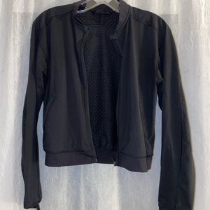 Cropped lululemon zip up